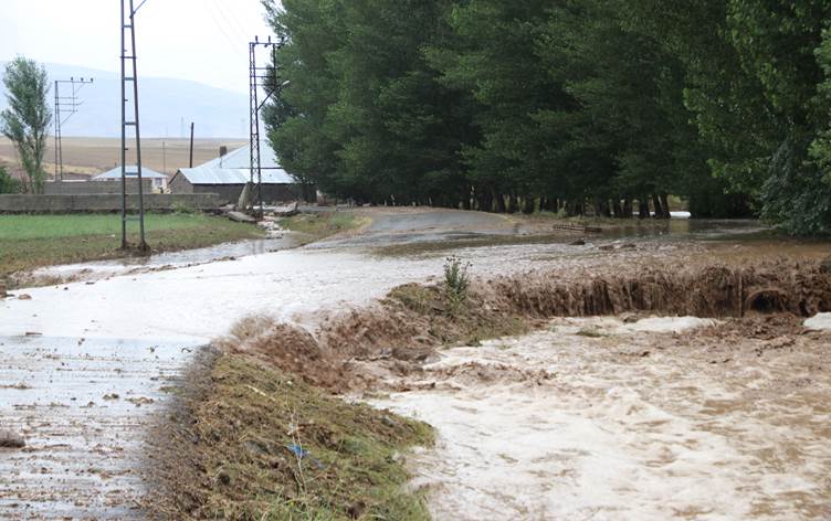 Rêveberiya Kesnasiyê hisyariya lehiyê li Wan û Colemêrgê da