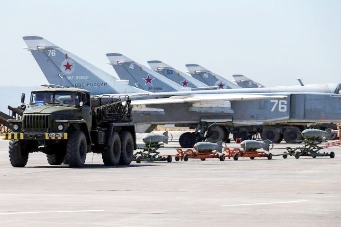 Baregeha Rûsî ya li Sûriyê rastî êrîsê hat