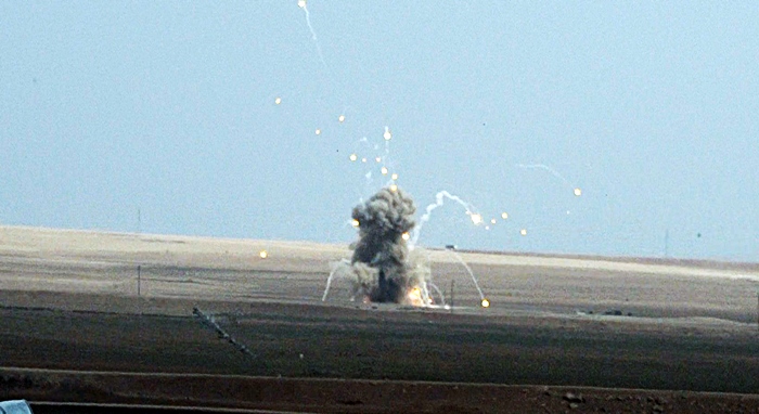 Rûsyayê li Rojavayê Kurdistanê li nêzî xeta artêsa Tirk tetbîqata leskerî kir