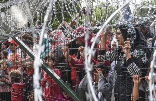 Ji bo rêgirtina koçberên neyasayî 12 welatên Ewropayê sînorên xwe telbend dikin