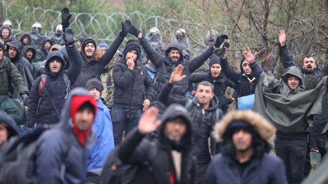 Wezareta Koç û Koçberan: Heya niha ji 4 hezaran zêdetir koçberên Iraqî li ser sînorê Polanda mane