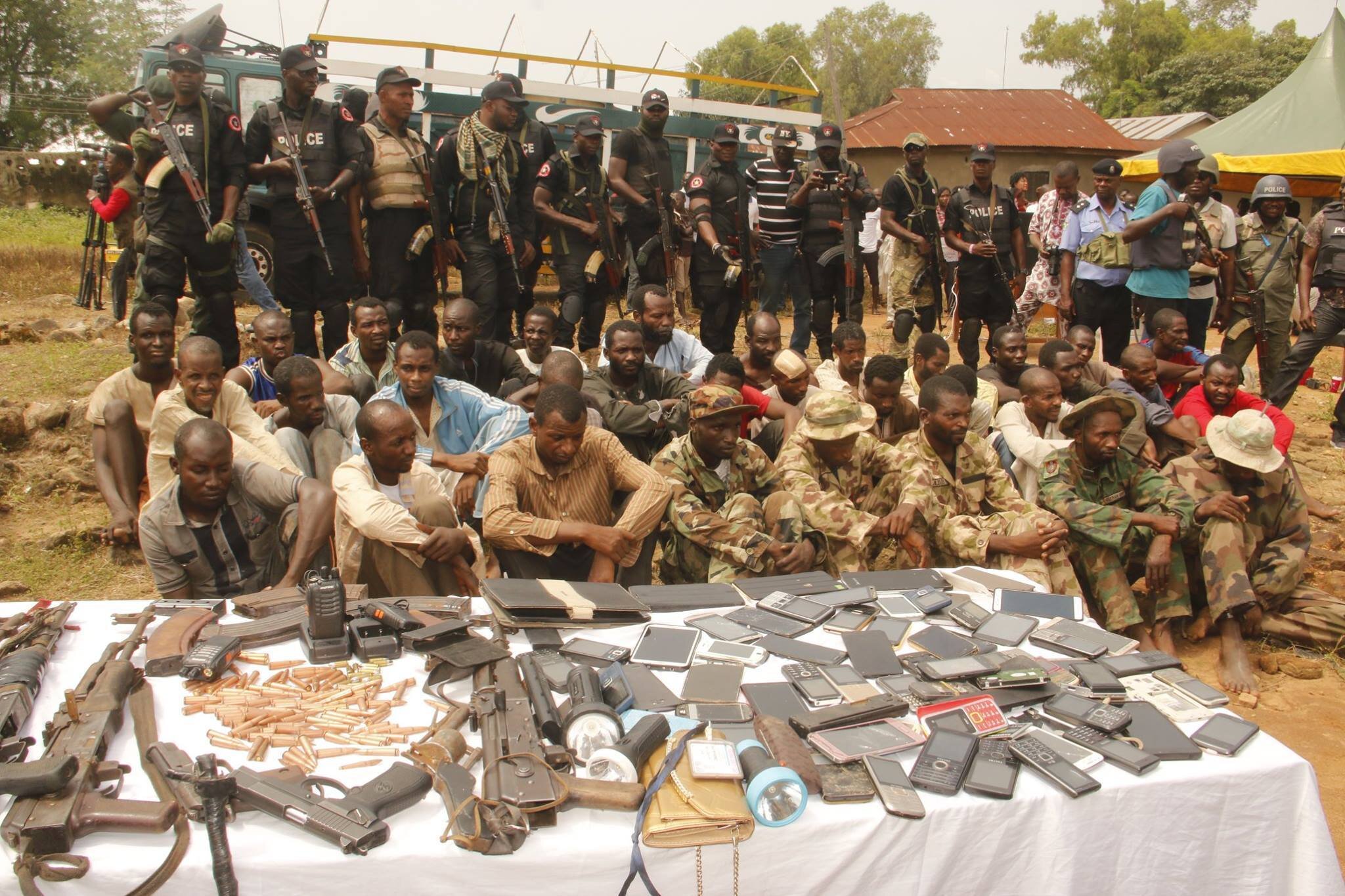 Li Nîjeryayê 245 endamên rêxistinê hatin desteserkirin