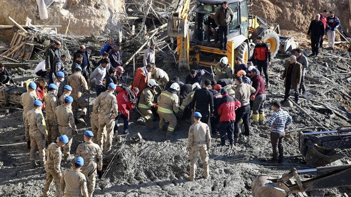 Li Mêrdînê înseata avahiyê hilwesiya: Karkerekî can da, yek jî birîndar bû
