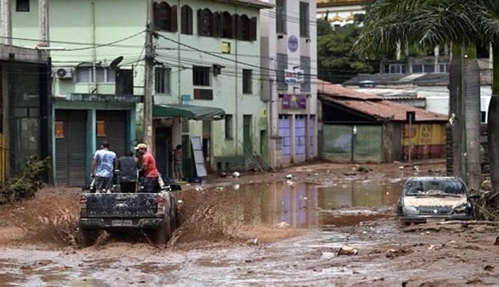 Lehiyê 19 bajar dan ber xwe: Herî kêm 18 kes mirin