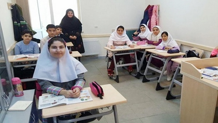 Li dibistanên Îran û Rojhilat zêdetirî 4 hezar xwendekar û mamoste bi koronayê ketin