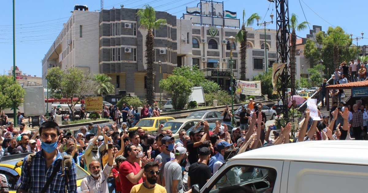 SOHR: Li Siweydayê protestoyên dijî rejîma Esed ji nû ve dest pê kirin