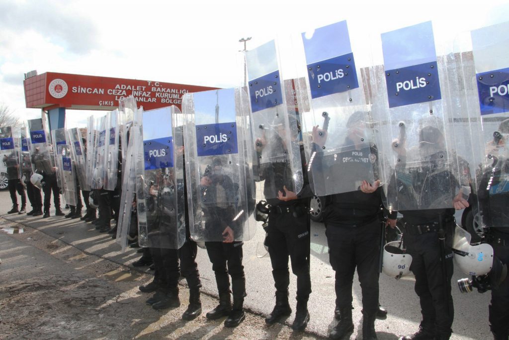 Di çarçoveya lêpirsîna Kobanî de Dadgehê bergirî danî ser mal û milkê 91 kesan