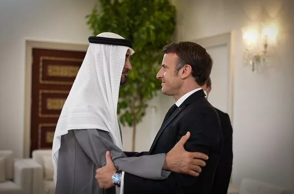 Emmanuel Macron, ji bo sersaxiyê çû Îmarata Erebî