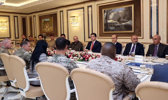 Nêçîrvan Barzanî bi sanda bilind a Hevpeymanîyê, YNKê û Pêsmerge re civiya