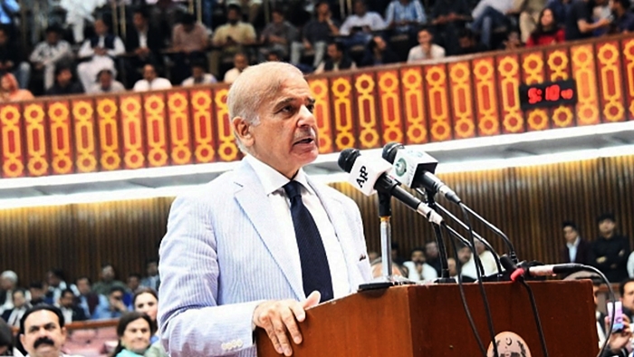 Serokwezîrê nû yê Pakistanê pistî sonda yasayî dest bi kar kir