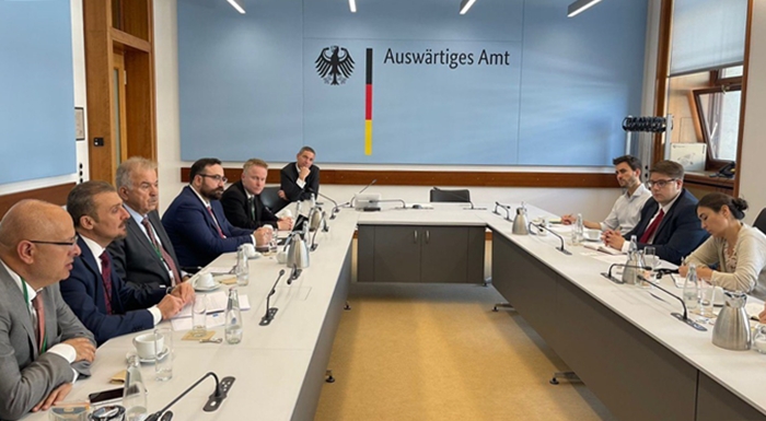 Sanda Hikûmeta Kurdistanê li Berlînê bi partiyên siyasî yên Alman re civiya