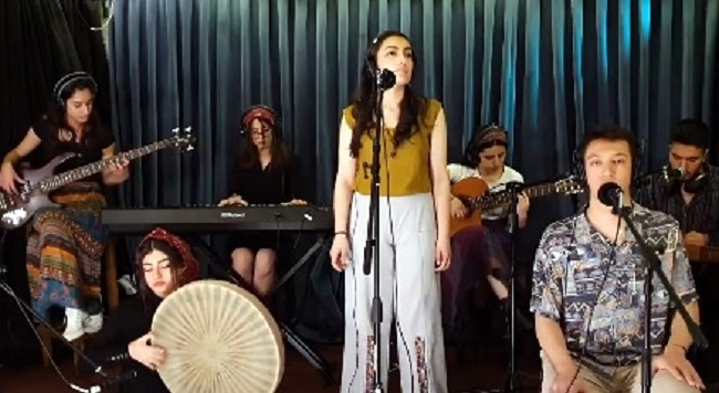 Koma xwendekaran bi strana ‘Xwes e Hewreman’ bû yekemîn