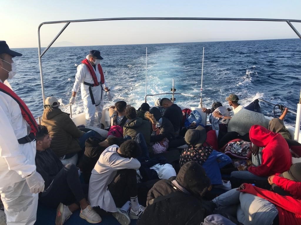 Li nêzîkî Rodosê 122 koçber hatin desteserkirin