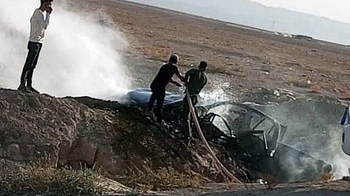 Singal | Droneke Tirk nêzîkî nehiya Sinûnê otomobîleke PKKê bombe kir