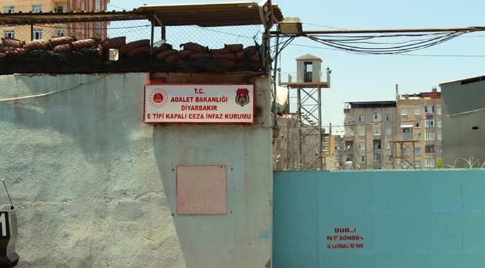 Zindana Diyarbekir a bi îskenceyan tê naskirin berî serdana Erdogan hat valakirin