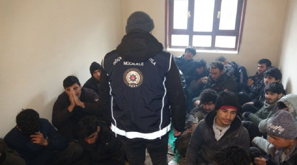 Li Wanê, 30 koçberên qaçax hatin desteserkirin