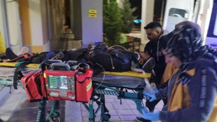 Wan | 6 penaber ji zinar ketin xwarê û birîndar bûn