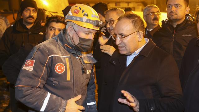 Bekir Bozdag: Li Diyarbekir 255 wefat û 901 birîndar hene