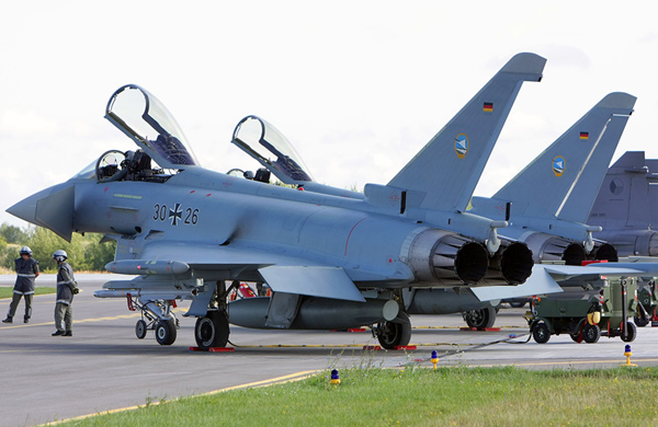 Wezîrê Berevaniya Almanyayê: Em li dijî sandina balafirên ser ji Almanya bo Ukraynayê ne