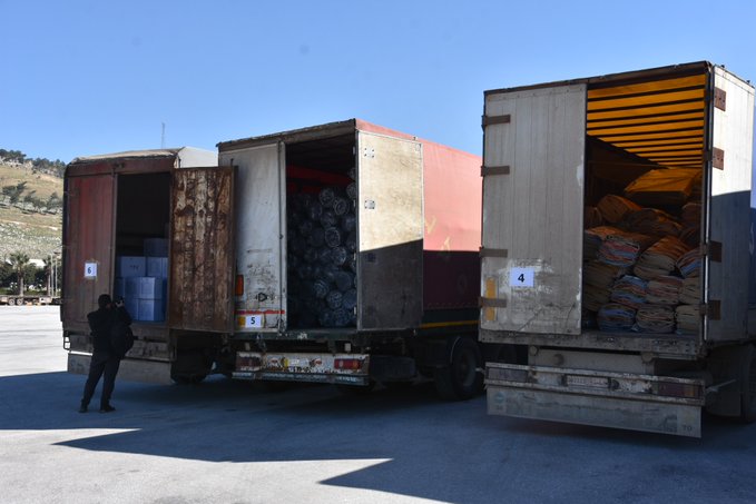 TIRên alîkariyê yên NY pistî 80 saetan gihîstin Sûriyê