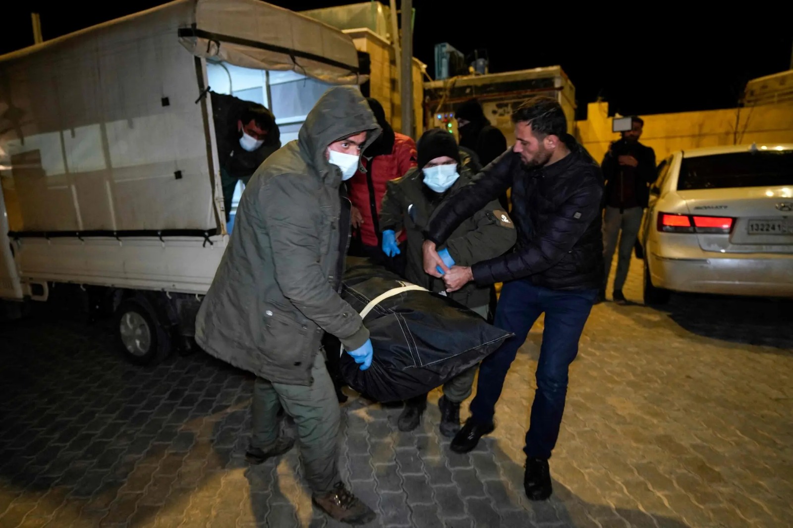 SOHR: Heta niha termên 1702 penaberan ji Tirkiyê bo Sûriyê hatine sandin