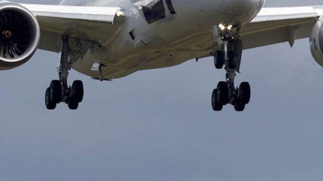 Di nav taximê xwedanîna balafirê de cesedekî hat dîtin