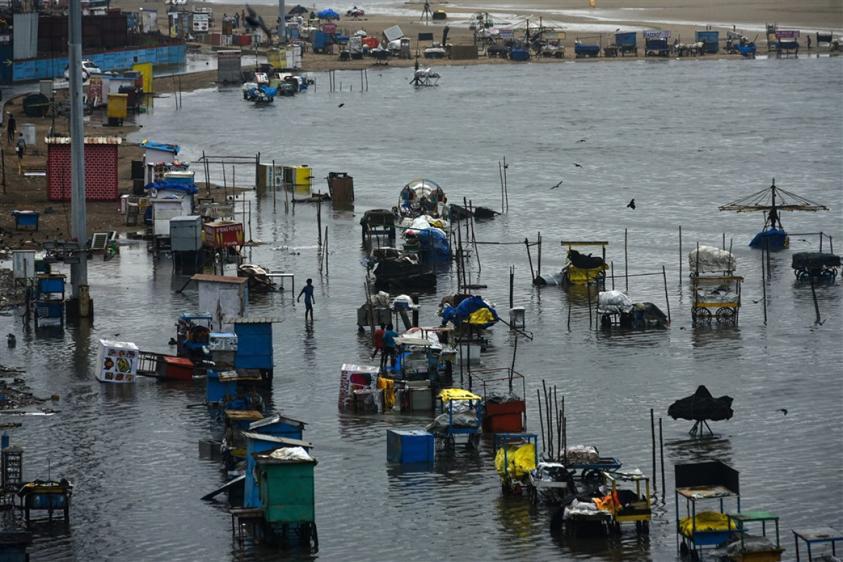 Li Hindistanê bahoza Mandousê çêbû û 4 kes mirin