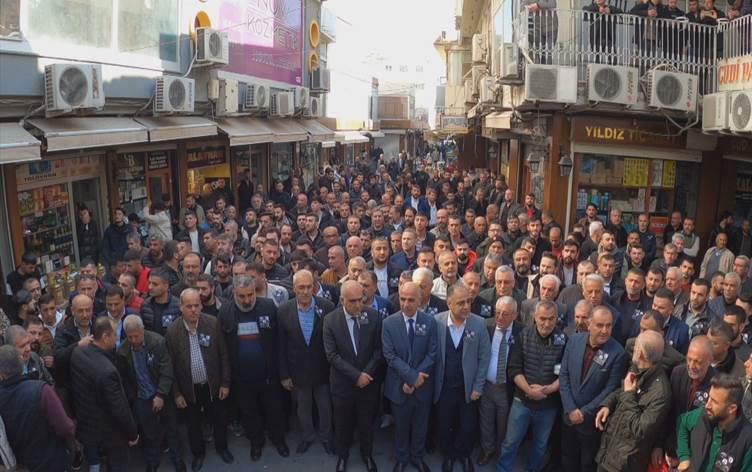 Xelkê Nisêbînê hevxemiya xwe nîsan da: Em efûya xwe dixwazin, serê me hemûyan sax be