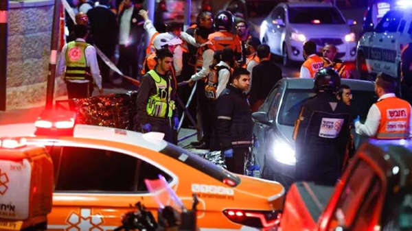 Li bajarê Qudsa Rojhilat êrîsê ser sînagogê kirin: 5 kustî û 3 birîndar