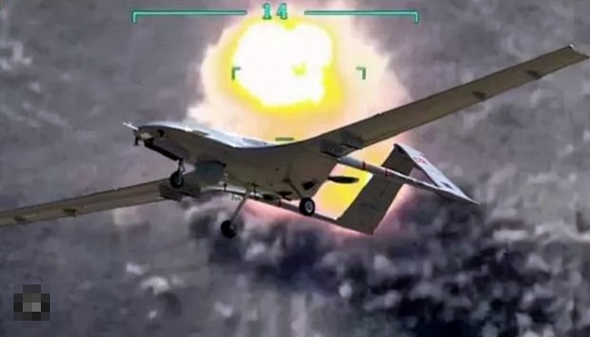 Navenda bajarê Qamislo ji aliyê Artêsa Tirkiyê ve hat bombebarankirin