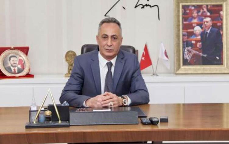 Metin Karadogan bû saredarê bajarê Agiriyê