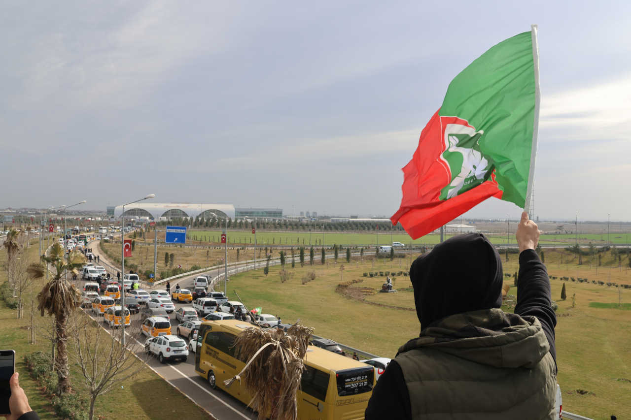 Komên alîgirên Amedsporê: Em ê îro pêswaziya Amedsporê bikin