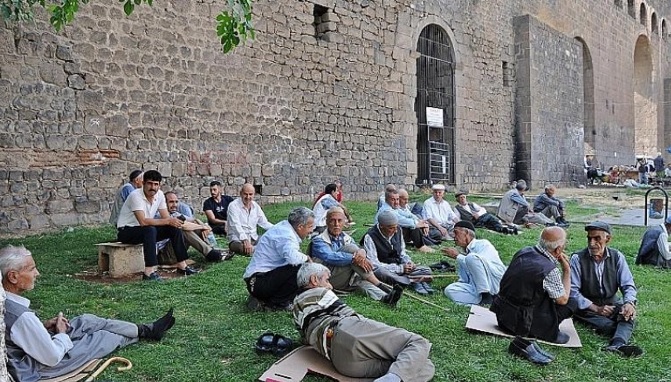 Li Bakurê Kurdistanê pileya germê hîn zêdetir dibe