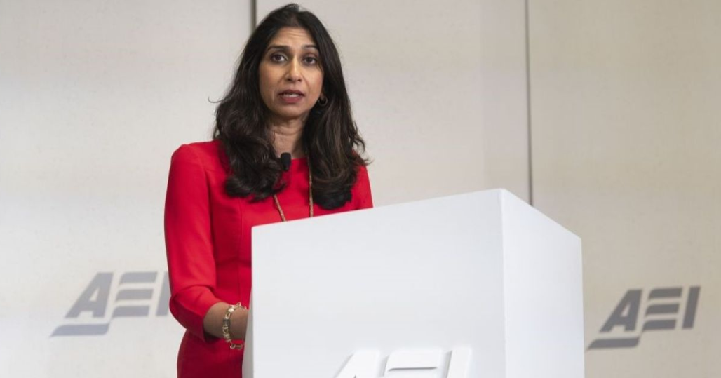 Brîtanyayê, hisyariya pêla koçberiya girseyî kir