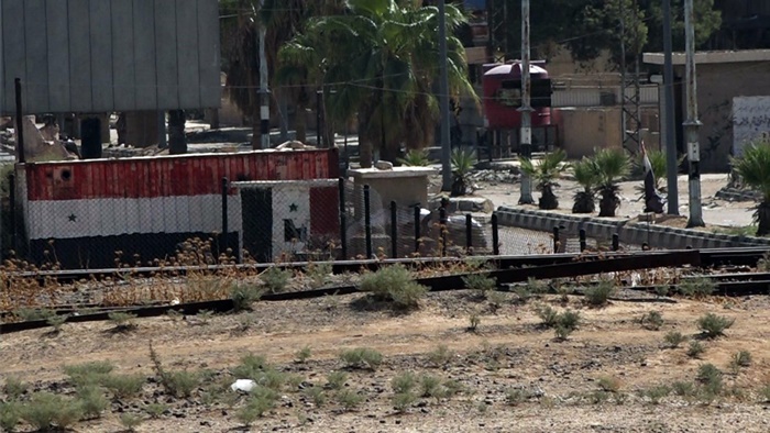 Di serê navbera hêzên girêdayî rejîma Sûriyê de 10 kes hatin kustin