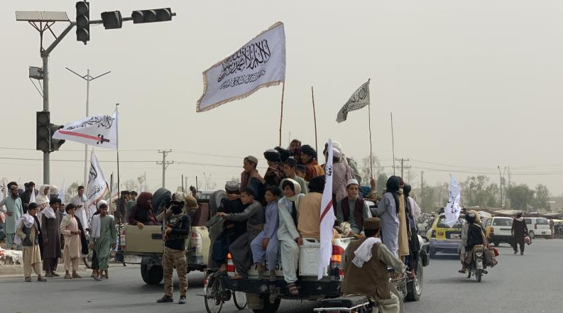 Talîbanê, salvegera desthilatiya xwe pîroz kir