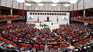 Meclisa Tirkiyê wexta wezîfa artêsa Tirkiyê ya li Lubnanê dirêj kir