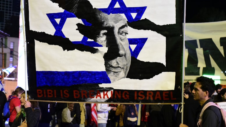 Dadgeha Bilind a Îsraîlê bicihanîna qanûna ji kar dûrxistina serokwezîr zehmet dike pas xist