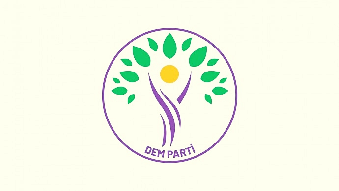 DEM Partiyê namzedên saredariya Stenbolê û 56 bajaran eskere kir