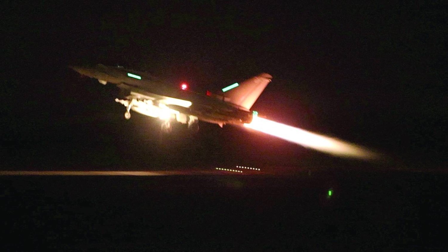 Amerîka û Brîtanyayê li 36 armancên Hûsiyan xist