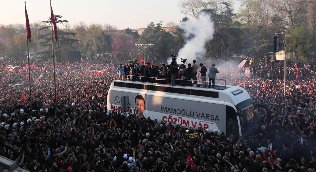 Saredarê Stenbolê Îmamoglu: Kurdan, Tirkan û hemû sêniyên bajêr silav dikim