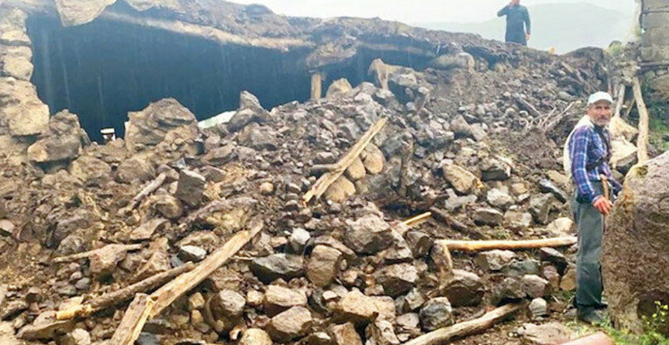 AFAD: Di pey erdheja Bîngolê de 235 erdhejên din çêbûne