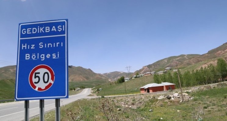 Li bajarê Wanê du taxan xistin karantînayê