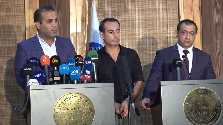 Rêveberiya Rojava 148 jin û zarokên DAISê teslîmî welatê wan kirin