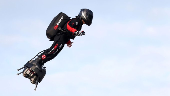 VIDEO - Zapata bi Flyboardê ji Fransayê derbasî Brîtanyayê bû...