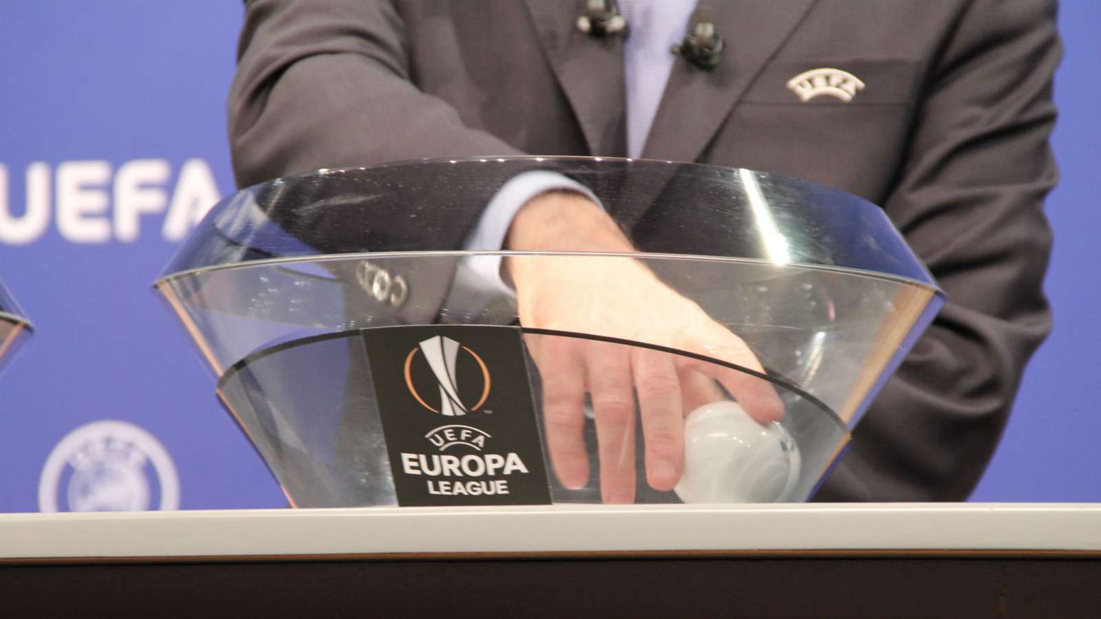 UEFA Avrupa Ligi’nde gruplar bugün belli oluyor