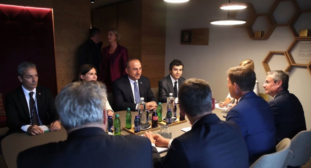 Çavusoglu: Kendi sistemimizi üretene kadar S-400 alacagiz