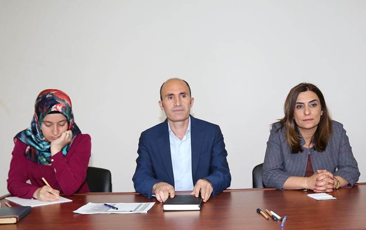 Kayyumlari protesto eden Belediye Baskani gözaltina alindi