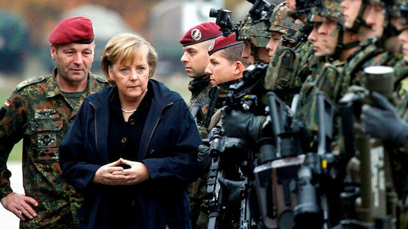 15 bin asker sokaga iniyor