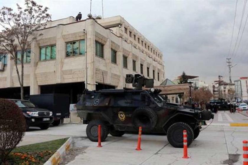 HDP’li 4 belediyeye daha kayyum atandi